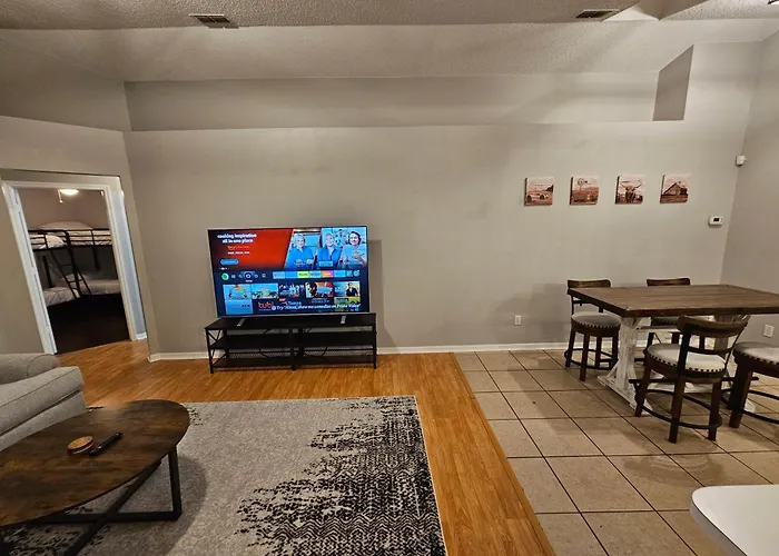 Adv. Coast: 4/2, Near Springs, Beach, Big Fenced Yard